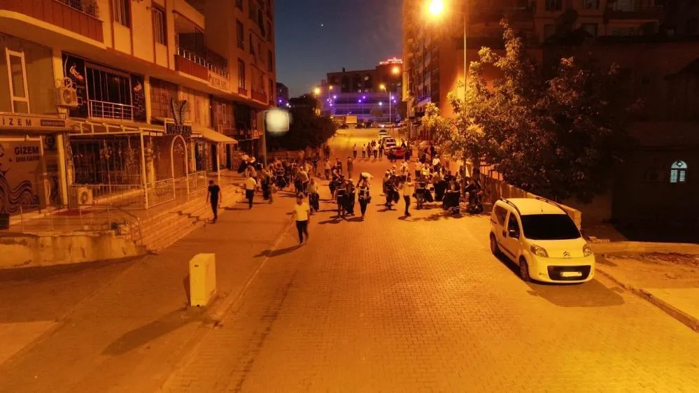 Siirt’te Temizlik Seferberliği Gece de Devam Ediyor