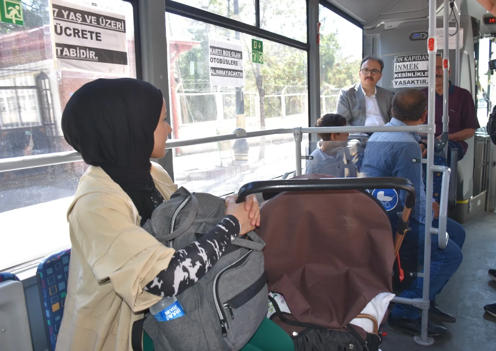 Otobüste Bir Vali