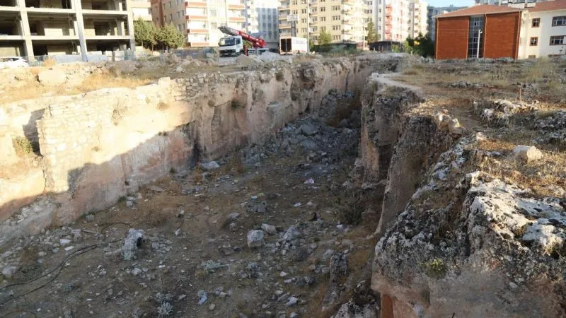 Mardin'de Yeni Bir Antik Kent Olmaya Adaydı: Çöplük Oldu