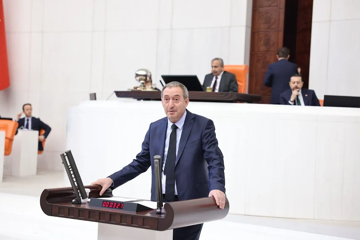 “Mezarlıklar İçin Yeterli Alan Sağlanmalı”
