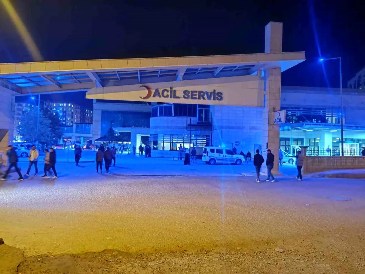 Siirt'te Çocuklar Arasında Çıkan Tartışmada Bir Çocuk Bıçakla Yaralandı