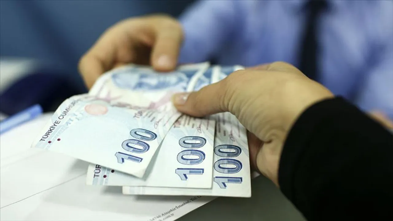 Asgari Ücret, 4 Ayda 3 Bin 93 Lira Eridi