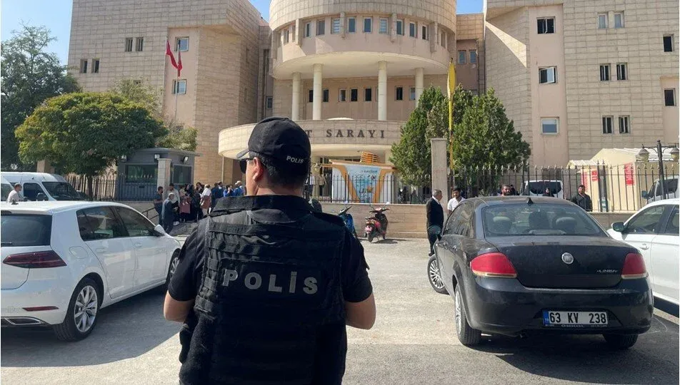 Sahte Savcı Gerçek Savcıya Yakalandı