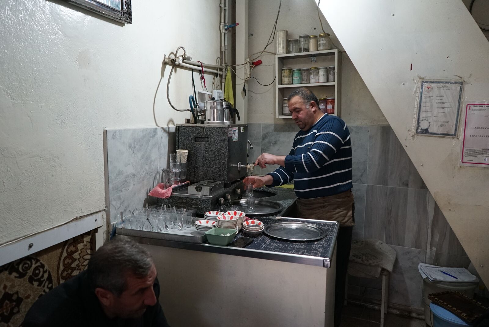 Gönül Sohbet İster Çay Bahane