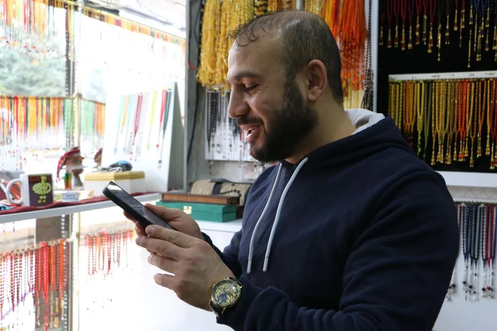 İnsanlık Ölmemiş Dedirten Olay: Hesabına Yanlışlıkla Yatan 450 Bin TL’yi İade Etti