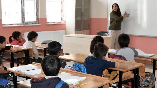 Okulların Yarı Yıl Tatili Bir Ay