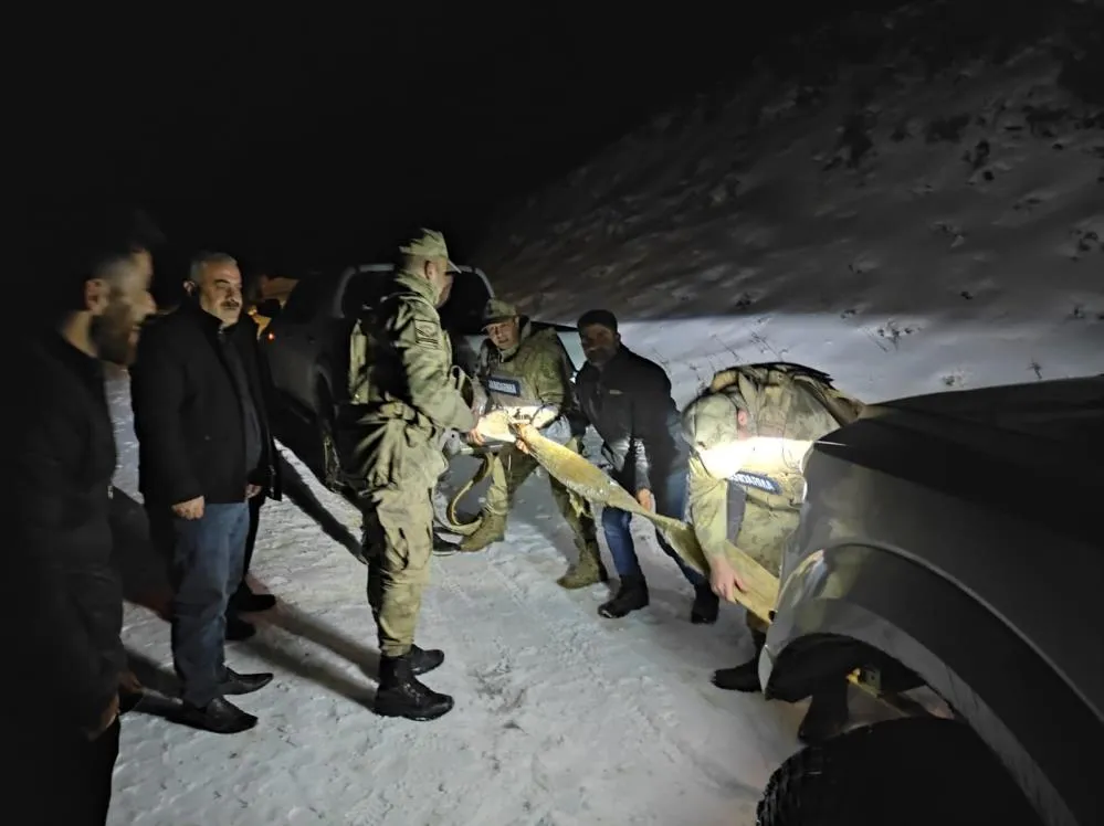 Batman’da Kara Saplanan Vatandaşları Jandarma Kurtardı