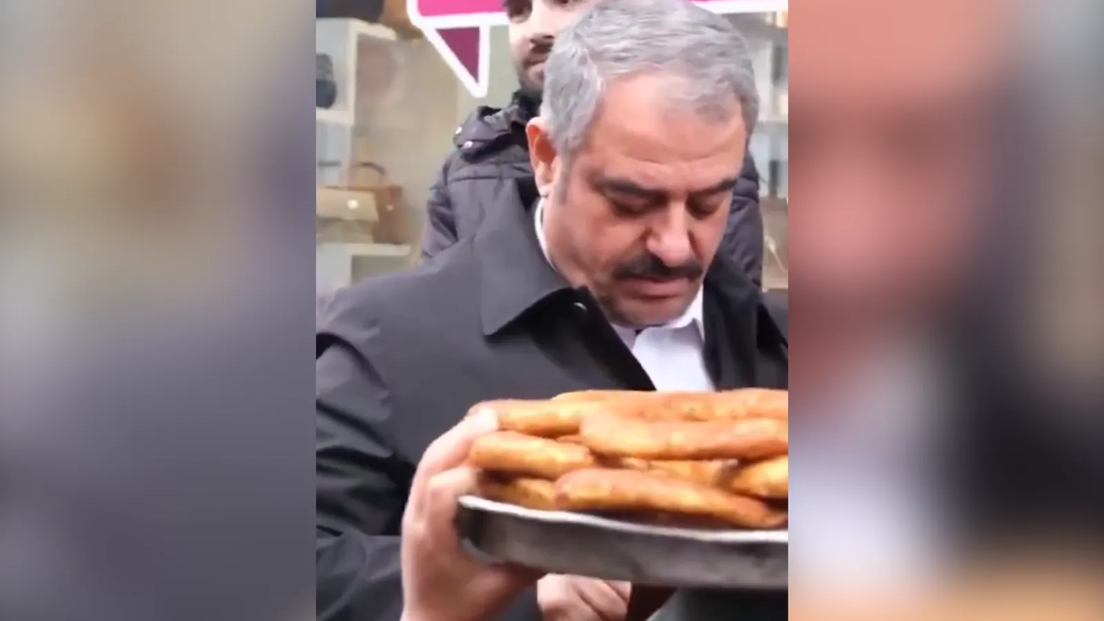 Ak Parti Diyarbakır Büyükşehir Adayı Simitin Fiyatını Unuttu