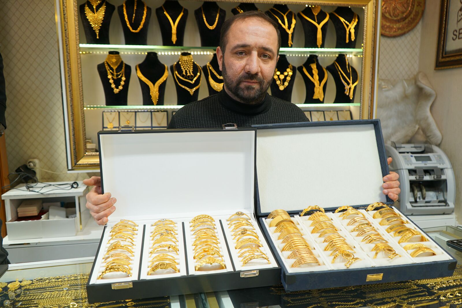 Umut Altında