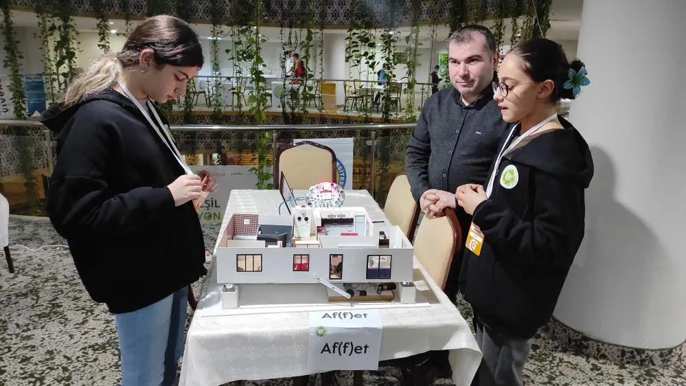 Şırnaklı Öğrencilerden Deprem Ve Sele Örnek Proje