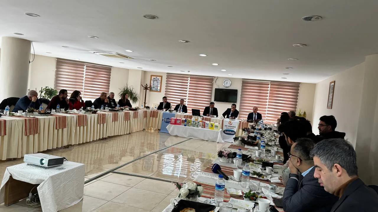 Rektör Şındak, “Yanlışı da Doğruyu da Beraber Yaptık”