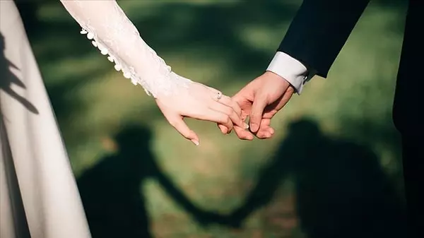 Evli Kadınlar Artık Sadece Kendi Soyadlarını Kullanabilecek