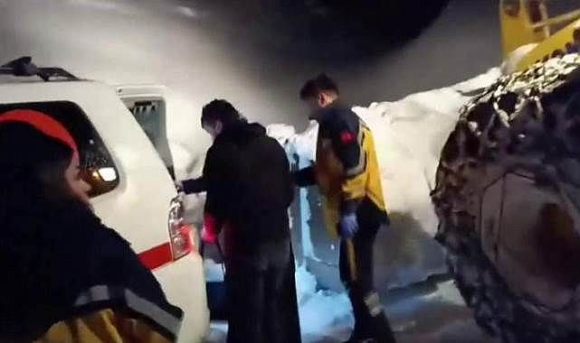 Yanan Kadını Ekipler Böyle Kurtardı