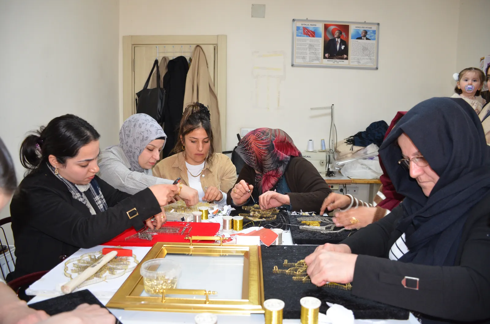 Şırnaklı Kadınlar Ülkenin Dört Bir Yanına Ürün Gönderiyor