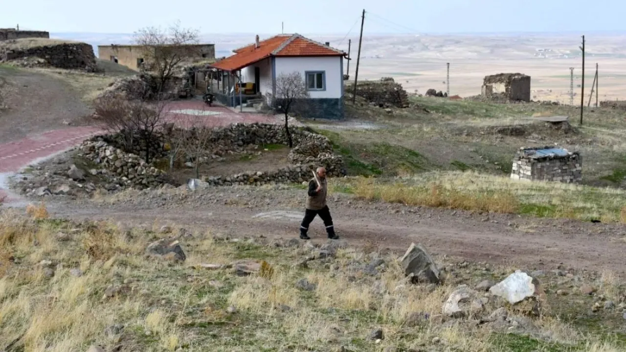Siirt’in O Köyünde Sadece 1 Kişi Yaşıyor