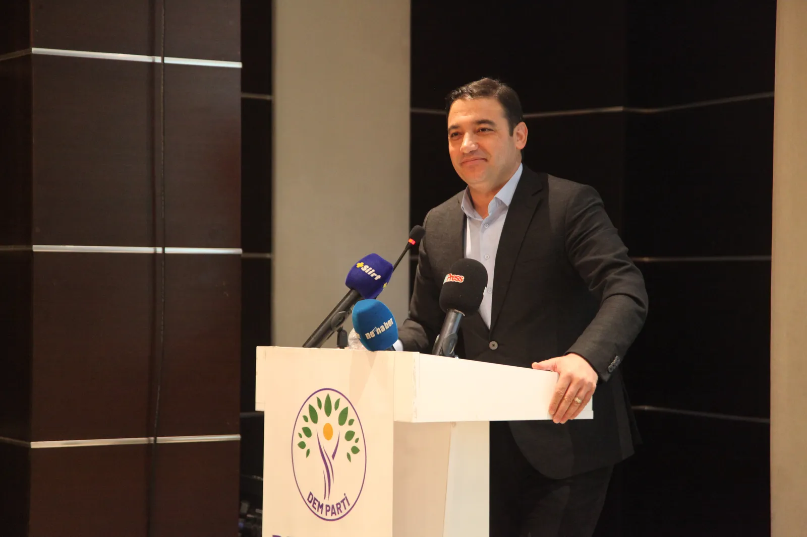 DEM Partili Tekin: “Gerçeklikten Uzak  Projeler Sunmuyoruz”