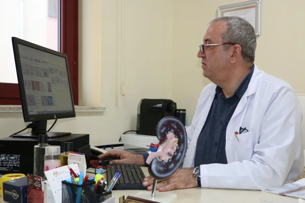 Uzmanı, Ramazan ayında günde kaç litre su tüketilmesi gerektiğini açıkladı