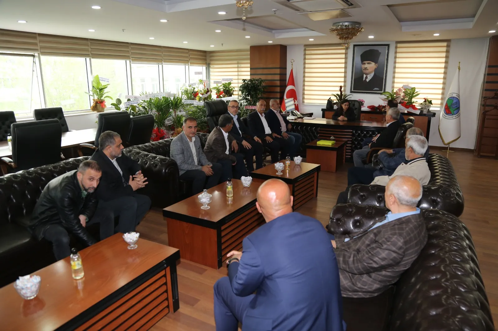 Ak Parti Belediye Meclis Üyelerinden Siirt Belediye Eş Başkanlarına Ziyaret