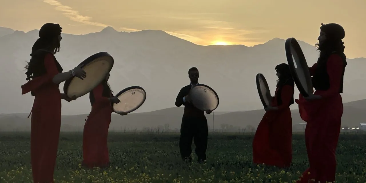 Cilo Dağı'nda Yöresel Elbiselerle Erbane Şöleni