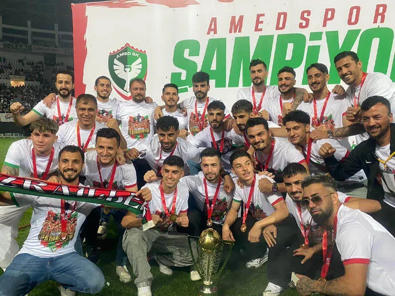 Amedspor 11 Yıl Sonra Şampiyonluk Kupasını Kaldırdı