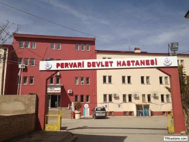Siirt’te Yeni Yapılan Gençlik Spor Binası Tavanı Çöktü: 10 Öğrenci Yaralandı