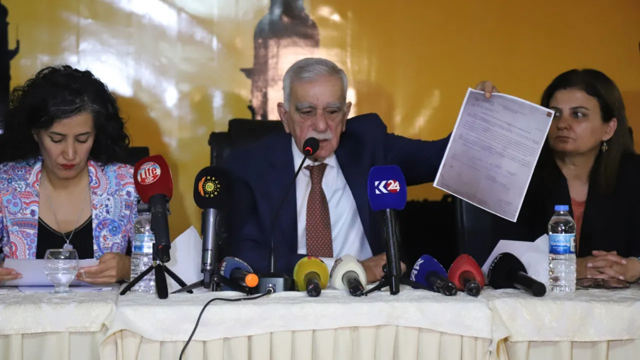 Ahmet Türk Açıkladı: Kayyum Kendi Memleketinin Belediyesine 15 Milyon Aktardı