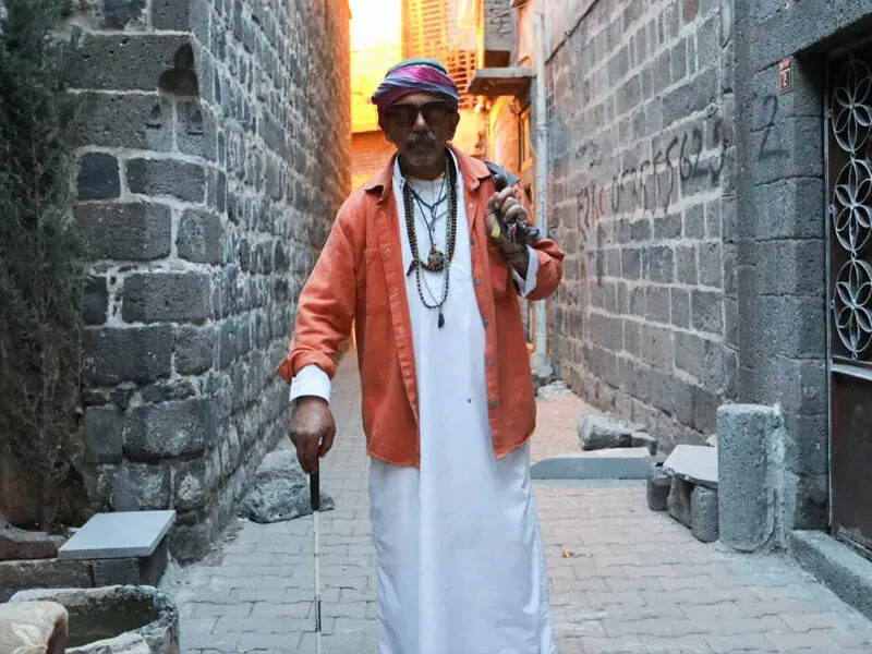 Diyarbakır Sokaklarında Bir Kral
