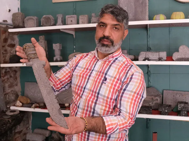 Diyarbakır'ın Bazalt Taşlarını Sanat Eserine Dönüştürüyor