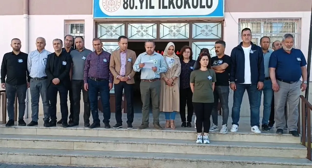 Siirt’te Eğitimciler Okullarda Şiddete Karşı Eylemde
