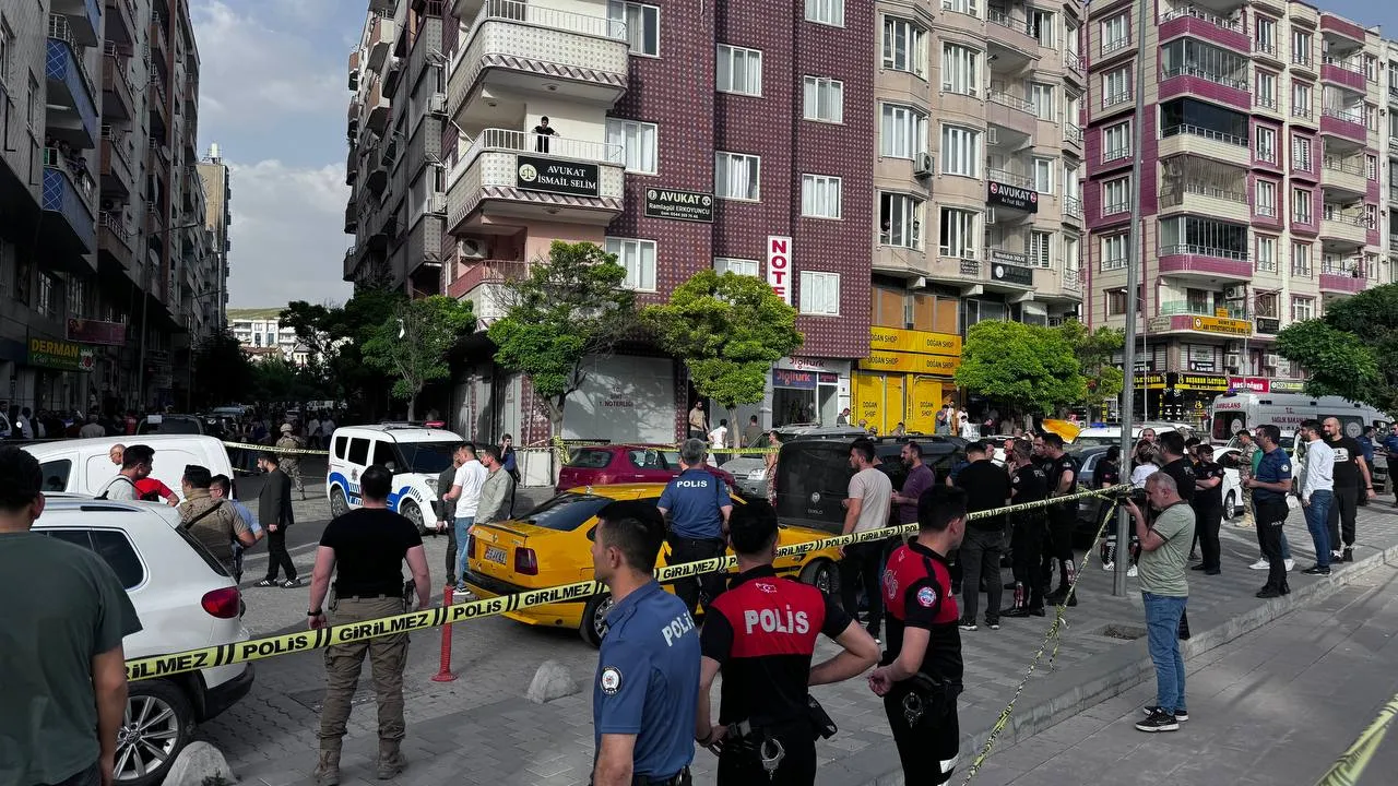 Siirt’te Silahlı Çatışma Valiye Suikast Zannedildi