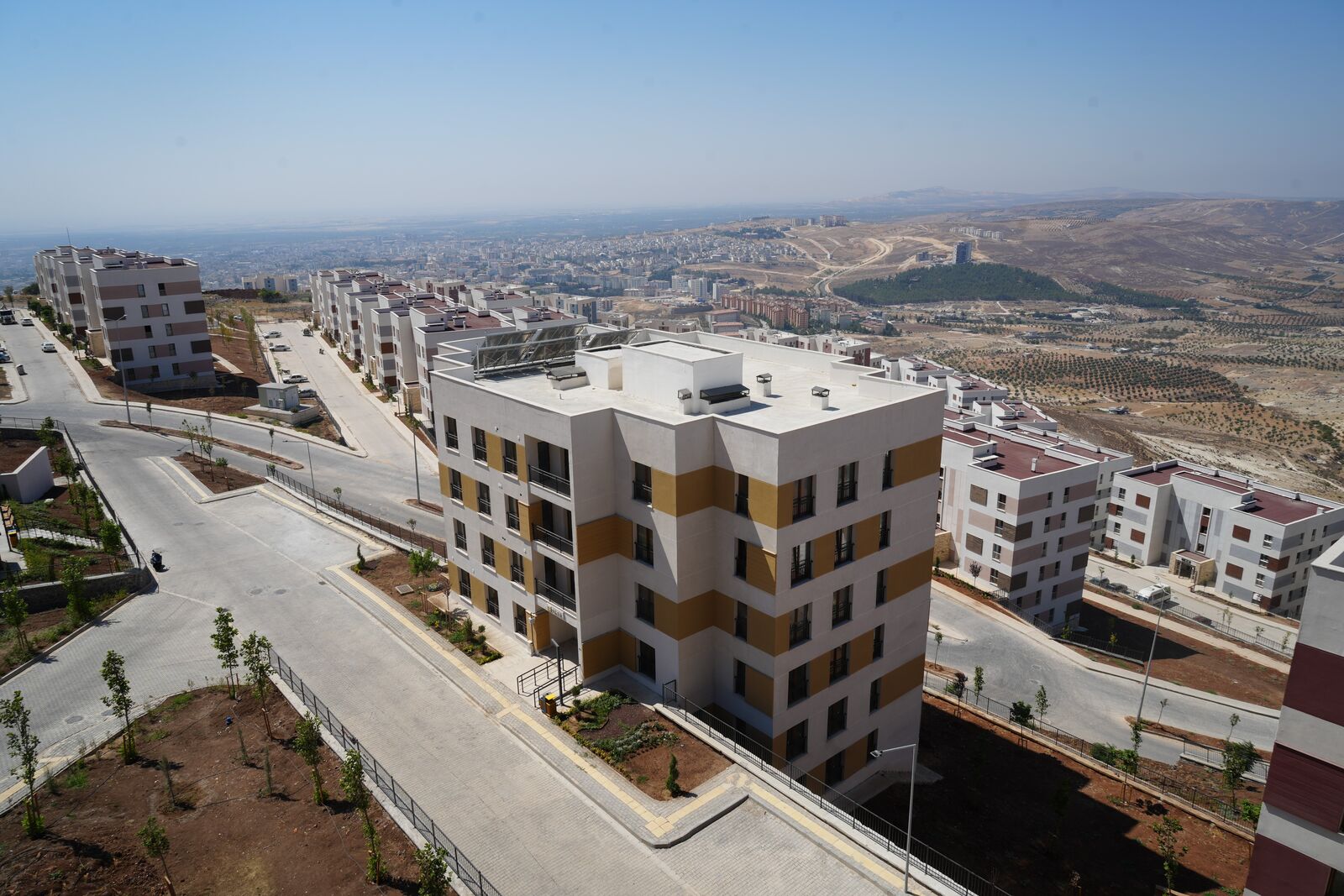 Depremzedeler Hayallerindeki Evlerine Kavuşuyor