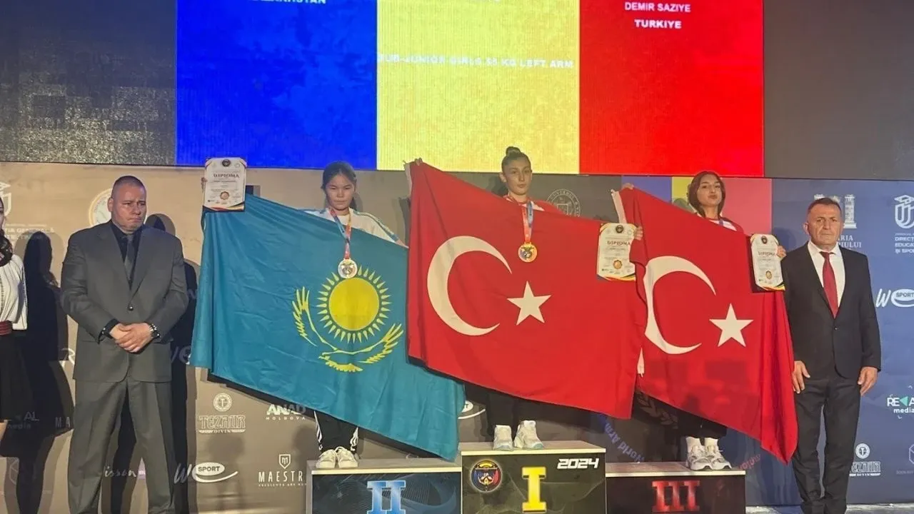 Zührenaz, Dünya Şampiyonu Oldu