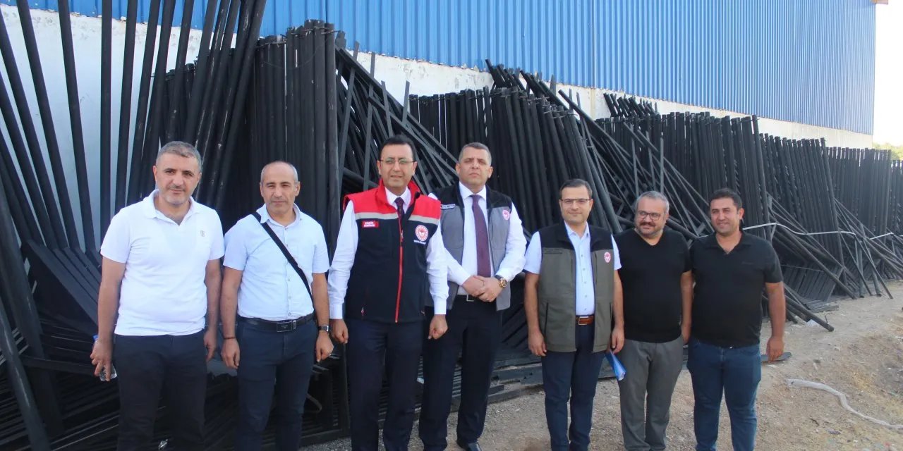 Siirtli Çiftçilere "Damla Sulama Sistemli” Malzeme Dağıtımı Yapıldı
