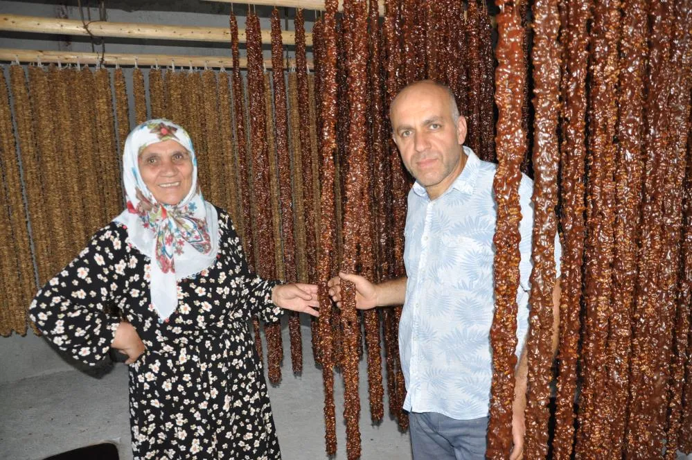 Mesaisi Başlayan Cevizli Sucuk Ailelerin Geçim Kaynağı Oluyor