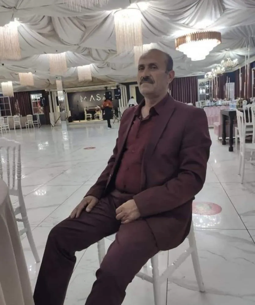 Bal Yediği Sırada Diline Arı Sokan Adam Hayatını Kaybetti