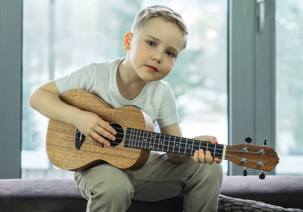 Minikler, Enstrümanlarla Tanıştı