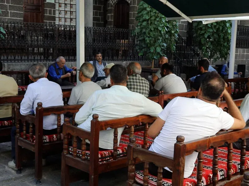 Tarihi Sokaktan 5 Bin Yıllık Geleneğin Sesi Yükseliyor