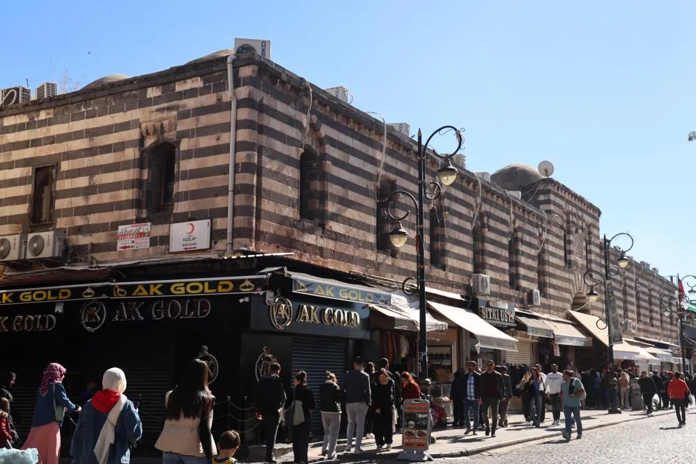 10 Bin Yıllık Sur İlçesinde Turizm Yoğunluğu