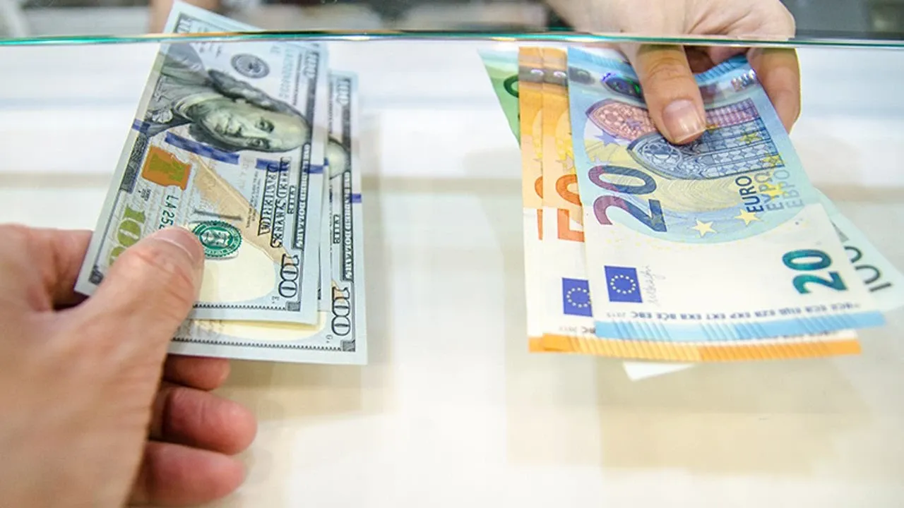 İmamoğlu'na Gözaltı Sonrası Dolar 40 Lirayı, Euro 45 Lirayı Aştı