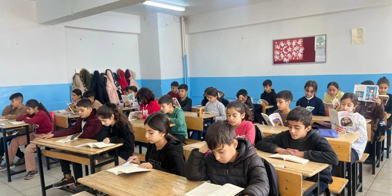 Cizre’de "Her Okur Bir Lider" Projesi Devam Ediyor