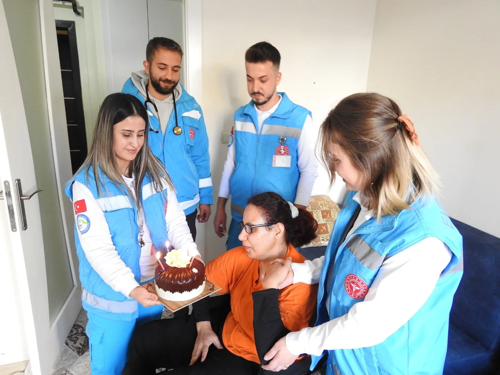 Bedensel Engelli Tuba'ya Doğum Günü Sürprizi