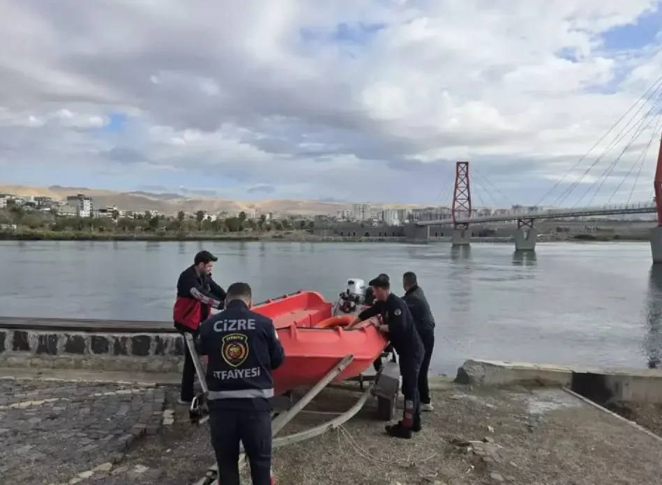 Şırnak'ta Kaybolan Genç İçin Dicle Nehri'de Arama Çalışması Başlatıldı