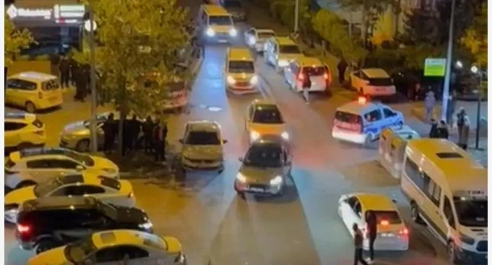 Batman'da Kiracı - Ev Sahibi Kavgasında Kan Aktı: 3 Yaralı