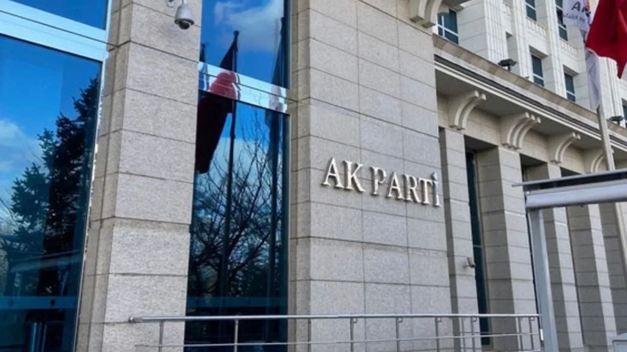 AK Parti: Genel Af ve Anayasada Anadil Gündemimizde Yok