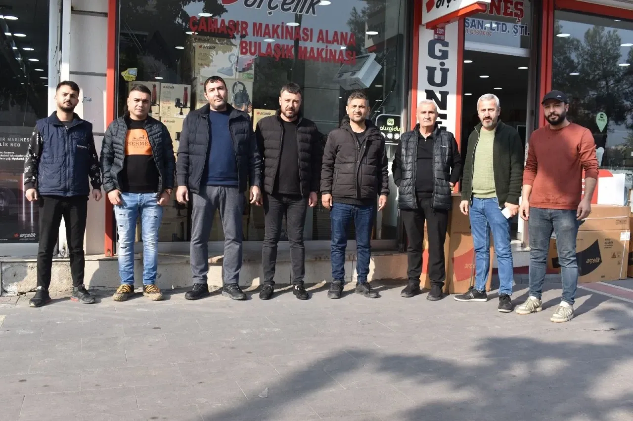 Belediye Çevresindeki Esnaf Kan Ağlıyor