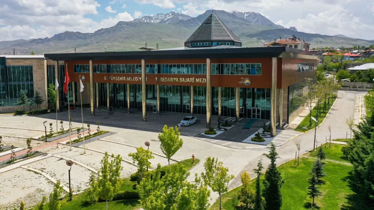 Bir Tuhaf Olay! Belediyenin İş İlanına Valilik Müdahalesi
