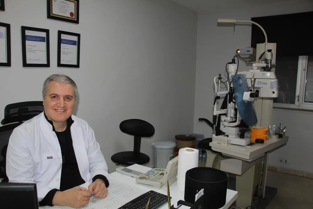 Uzmanından Korkutan Uyarı: "25 Yıl İçerisinde Dünya Nüfusunun Yarısı Miyop Olabilir"