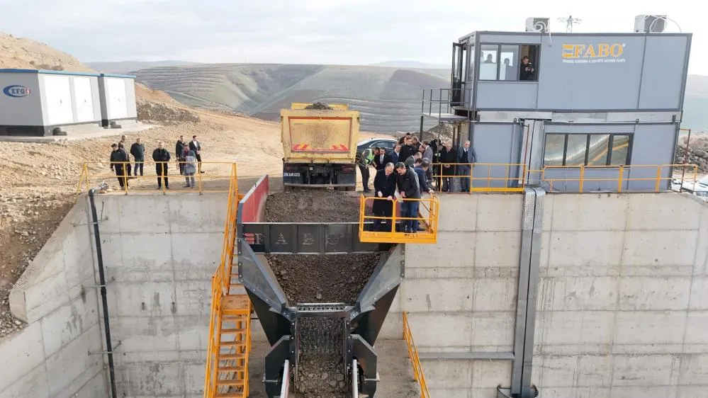Siirt'te Asfalt Tesisinde Deneme Üretimi Başladı