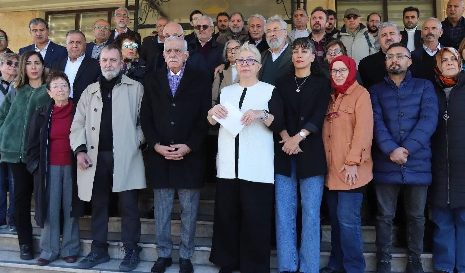 Yazarlar, Kayyumlara Karşı Bir Araya Geldi