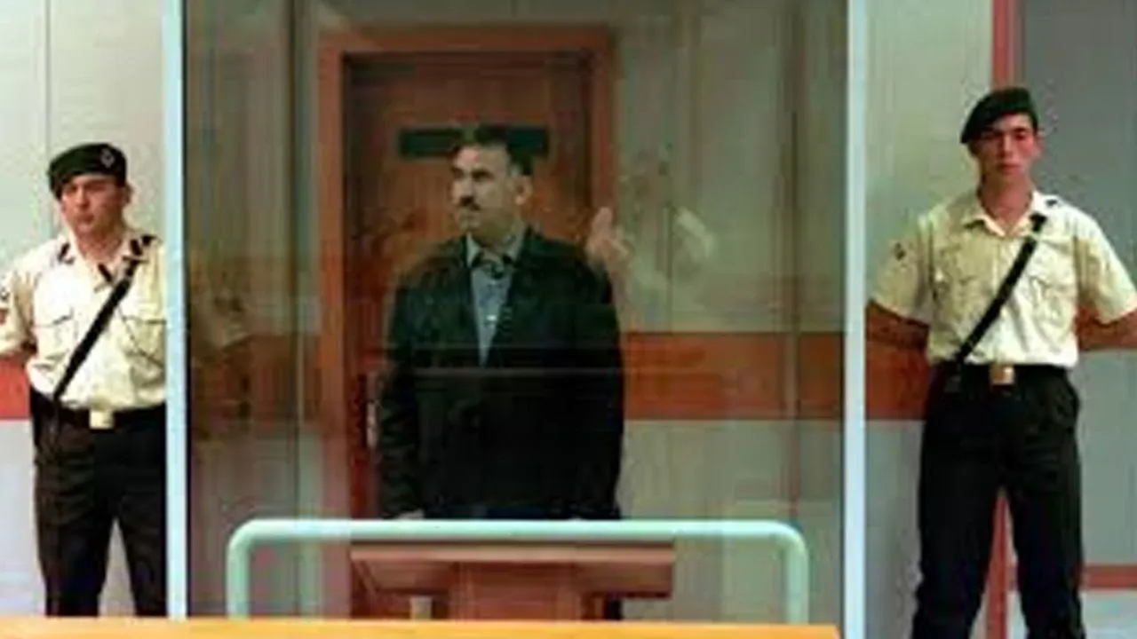 Öcalan'ın 'Silah Bırakın' Çağrısı Bir Kaç Gün İçinde Gelebilir